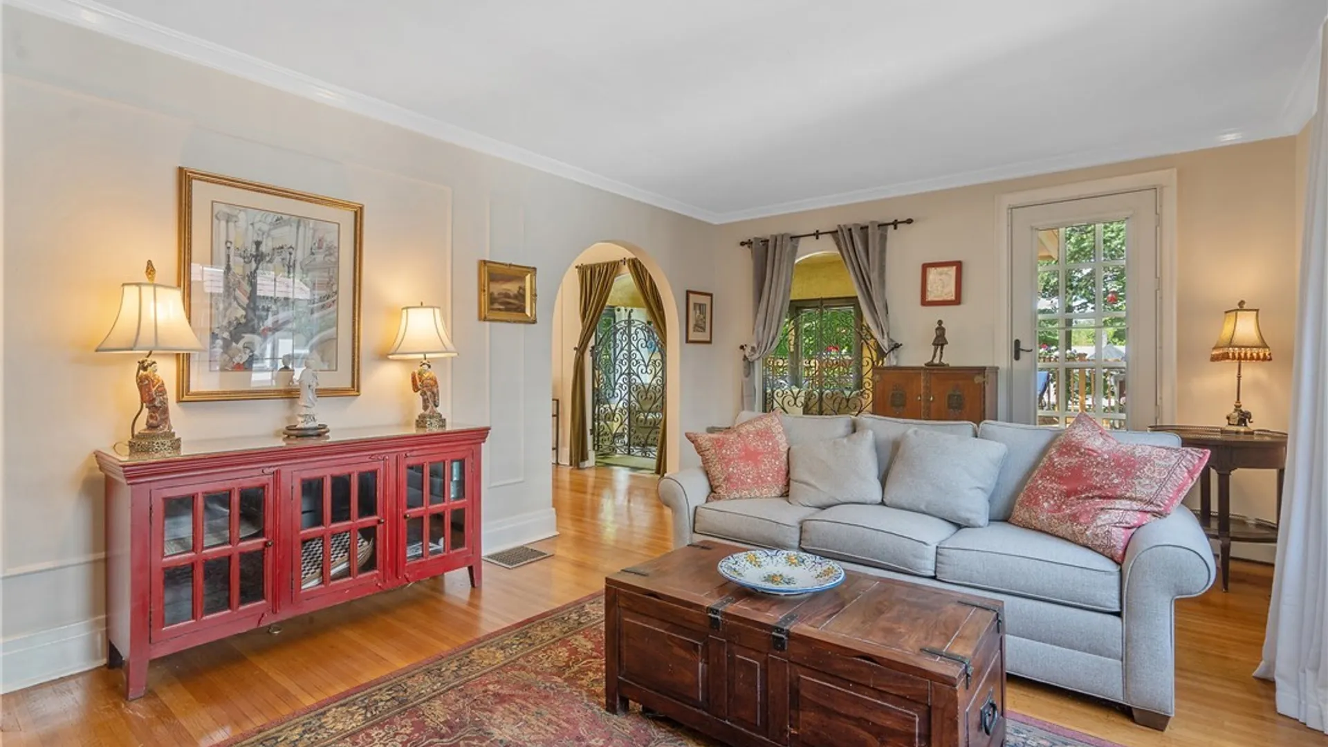 Property at 109 Euclid Terrace, Syracuse, NY 13210 9