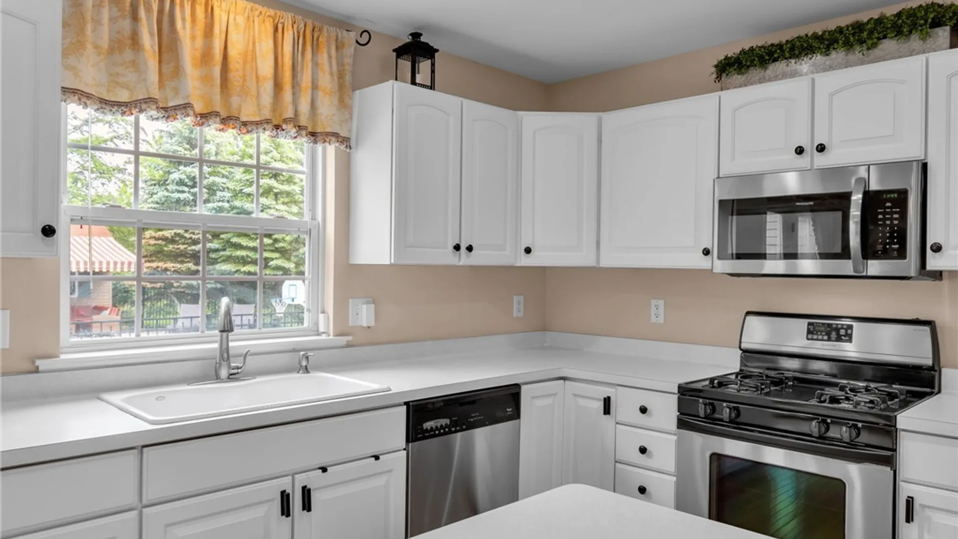 Property at 9384 Pinyon Court, Clarence, NY 14032 14