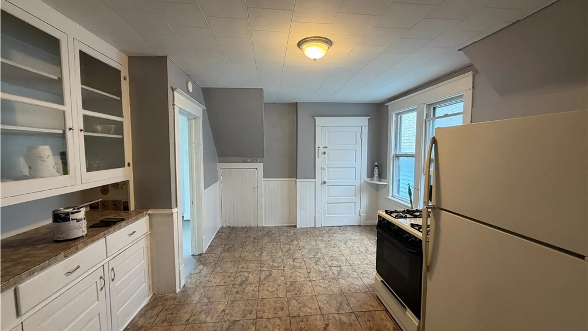 Property at 49 15th Street, Buffalo, NY 14213 12