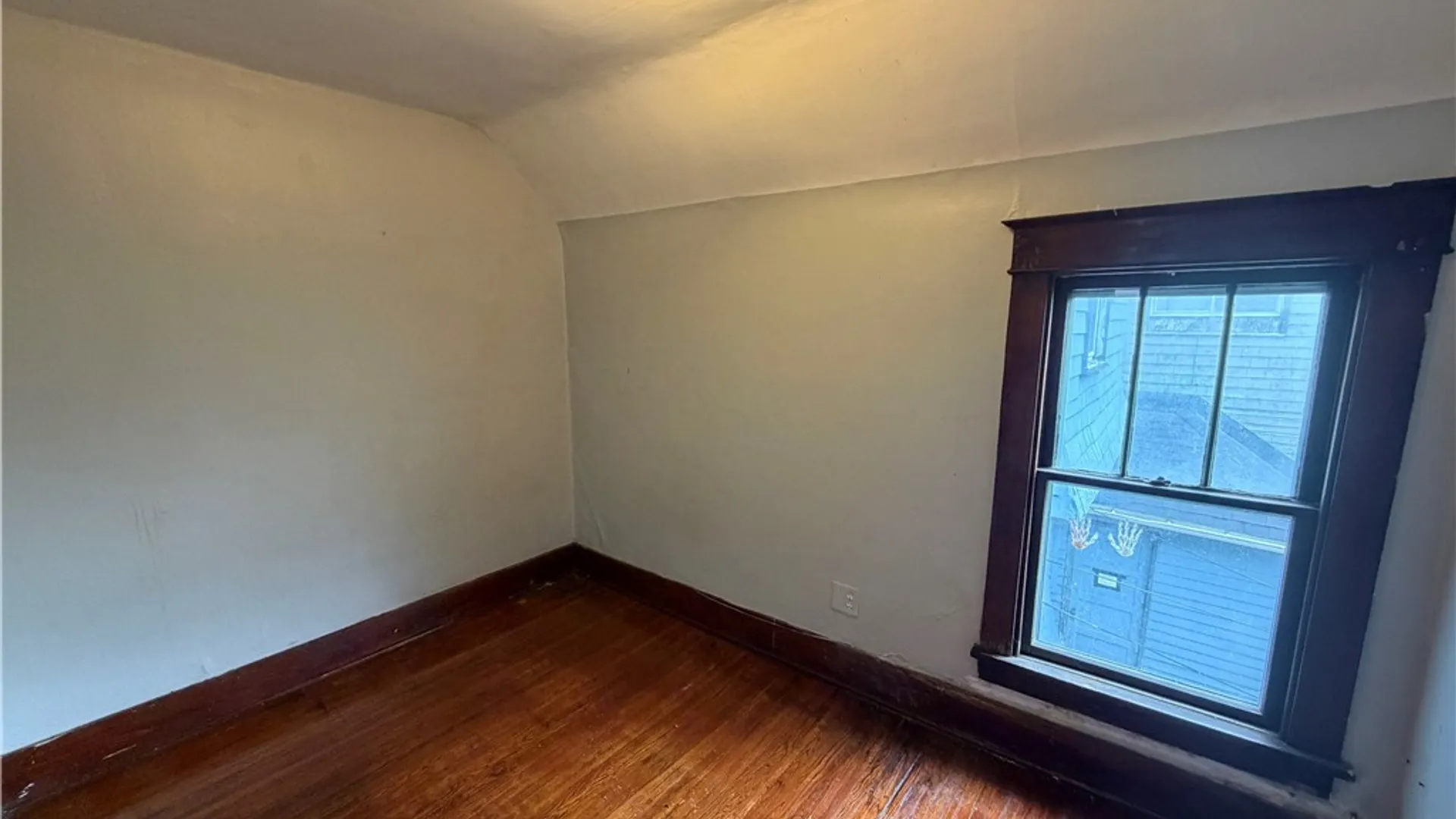 Property at 49 15th Street, Buffalo, NY 14213 8