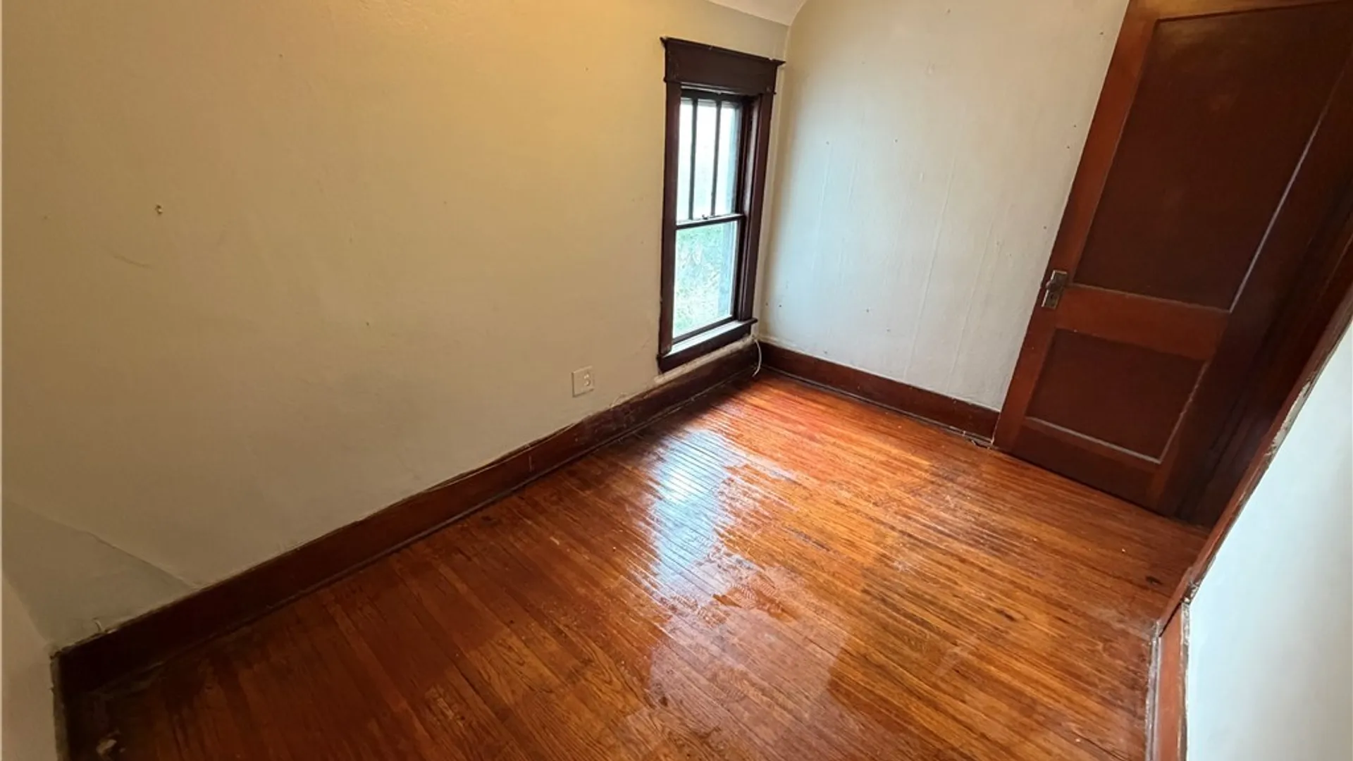 Property at 49 15th Street, Buffalo, NY 14213 9