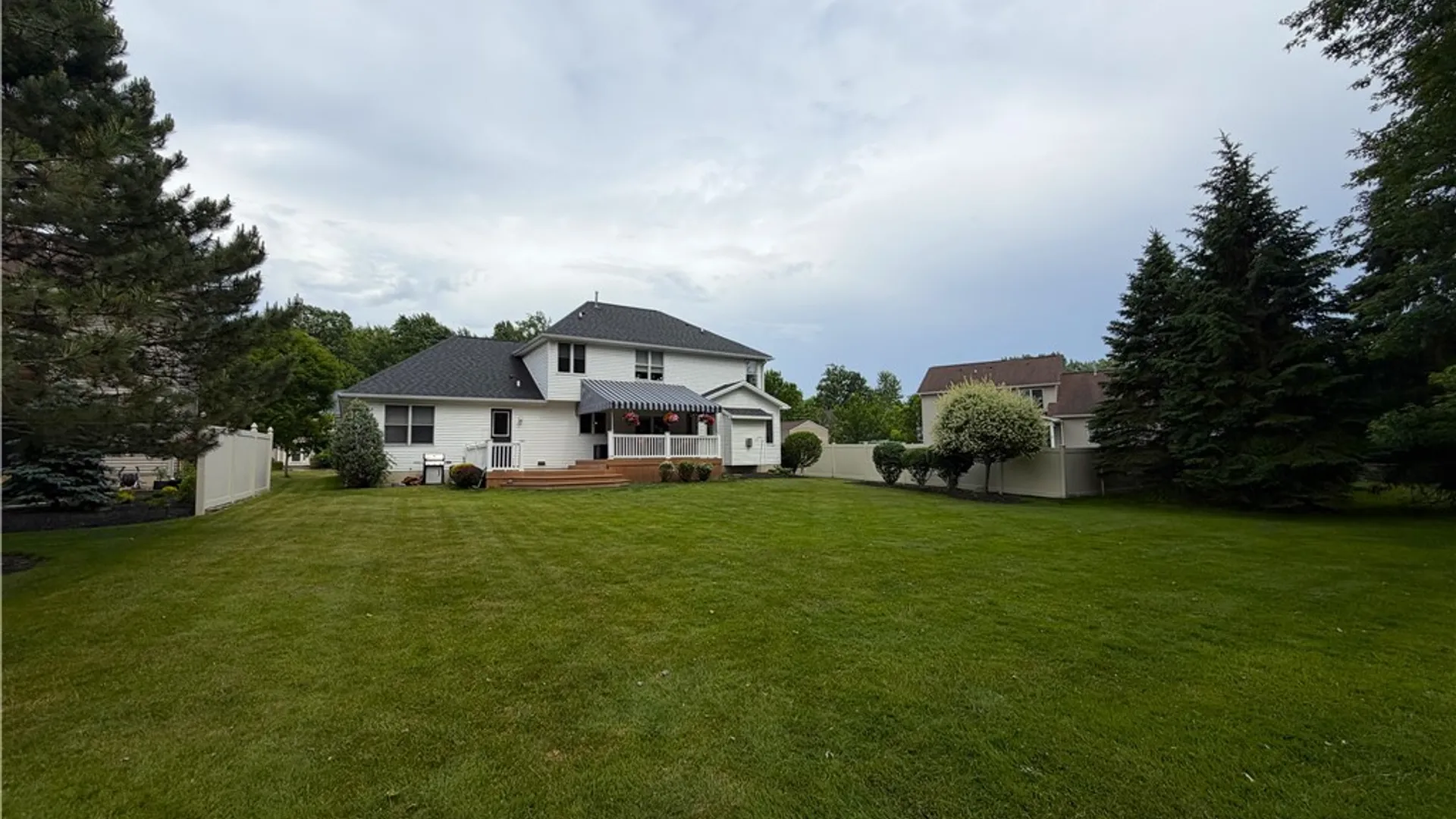 Property at 226 San Fernando Lane, Amherst, NY 14051 32