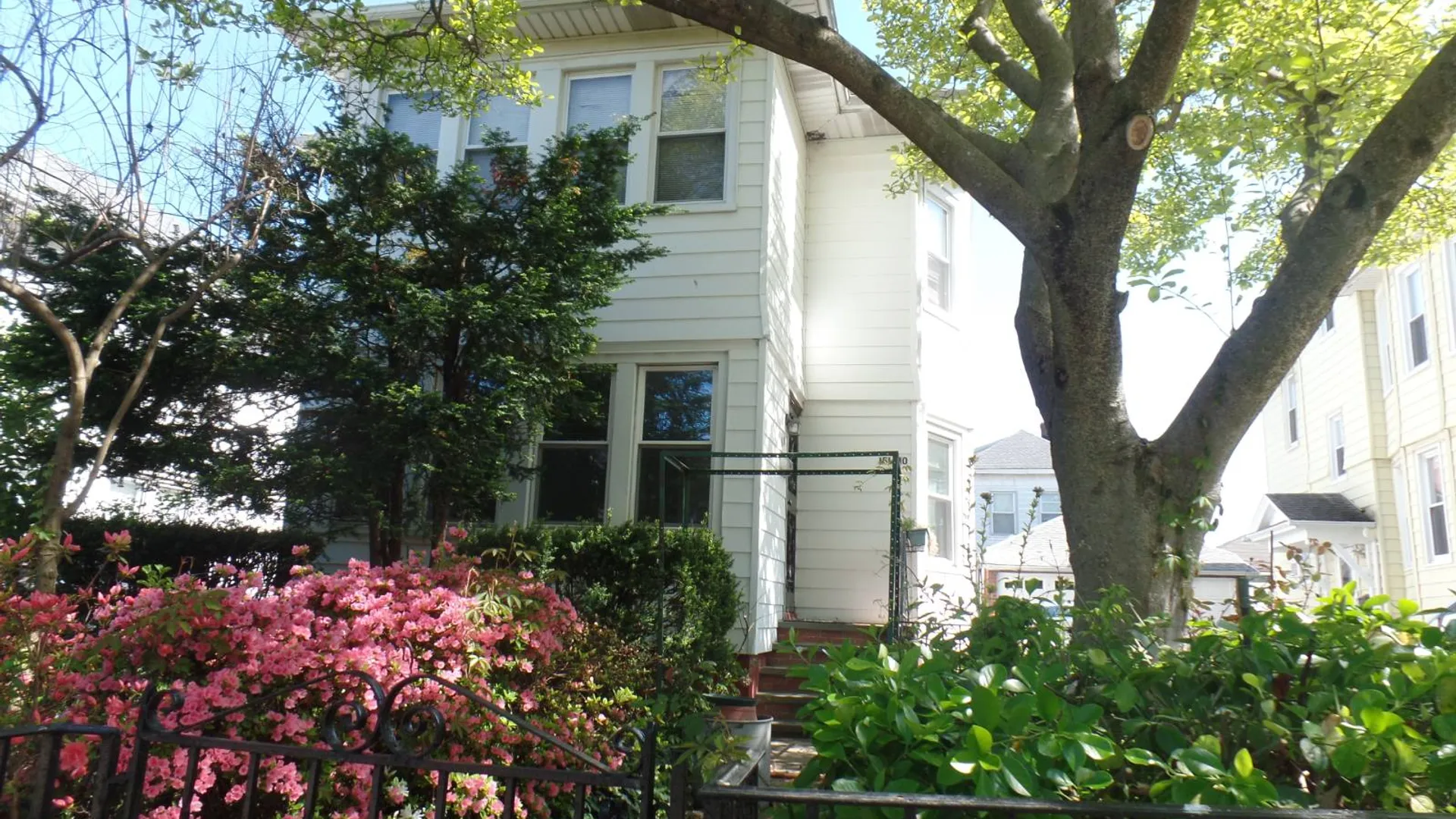 Property at 151-10 85th Dr, Briarwood, NY 11432 16