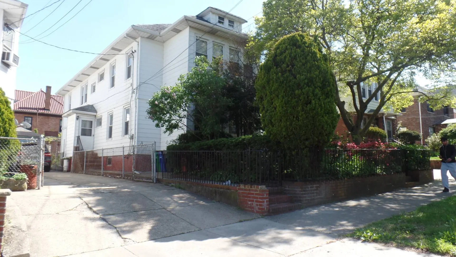 Property at 151-10 85th Dr, Briarwood, NY 11432 2
