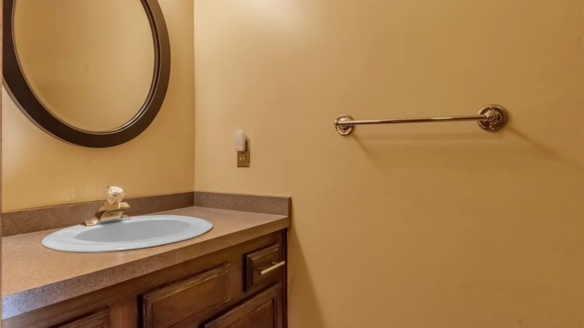 Property at 58 Cedar Ridge Drive, West Seneca, NY 14224 16