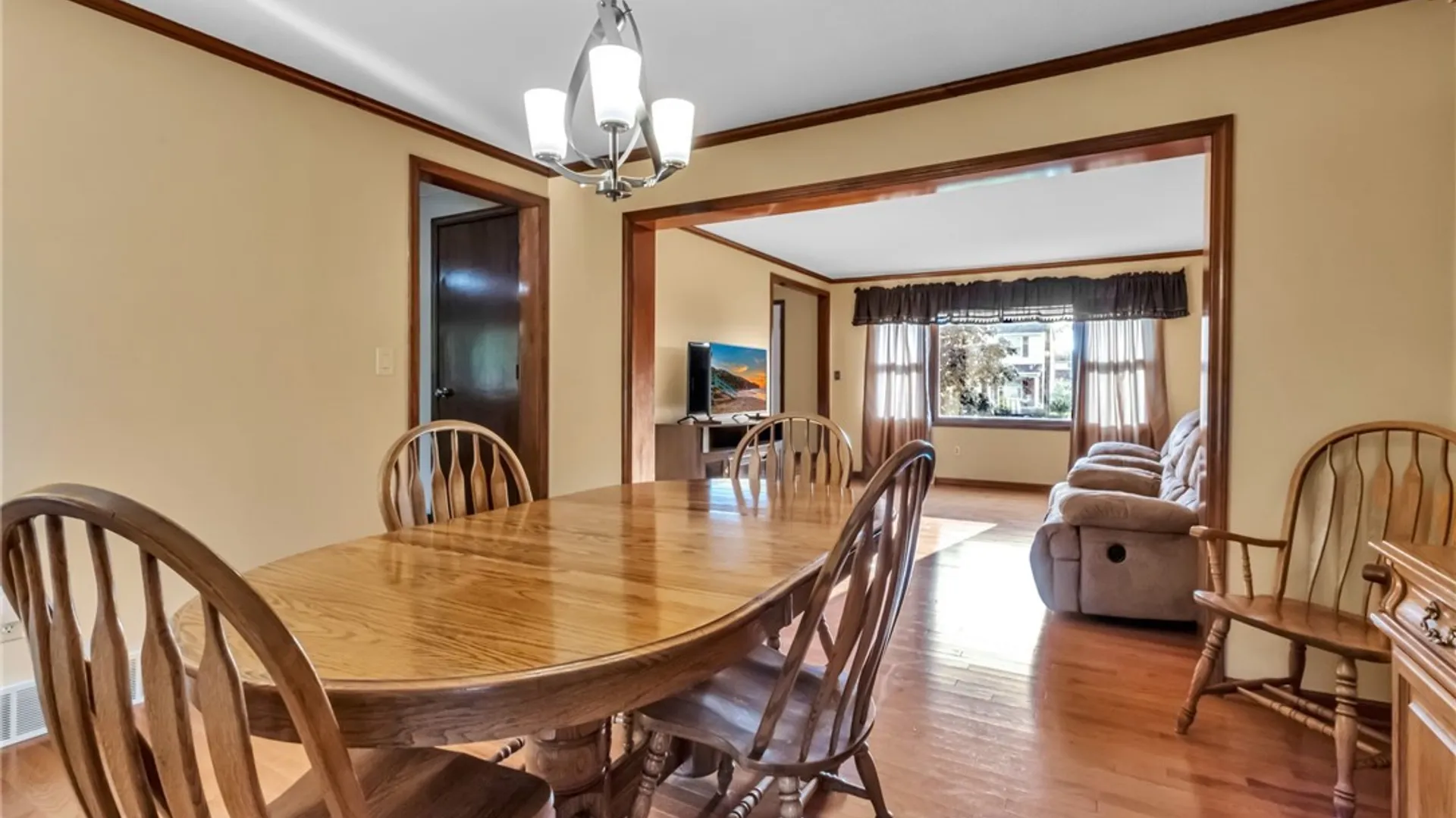Property at 58 Cedar Ridge Drive, West Seneca, NY 14224 18