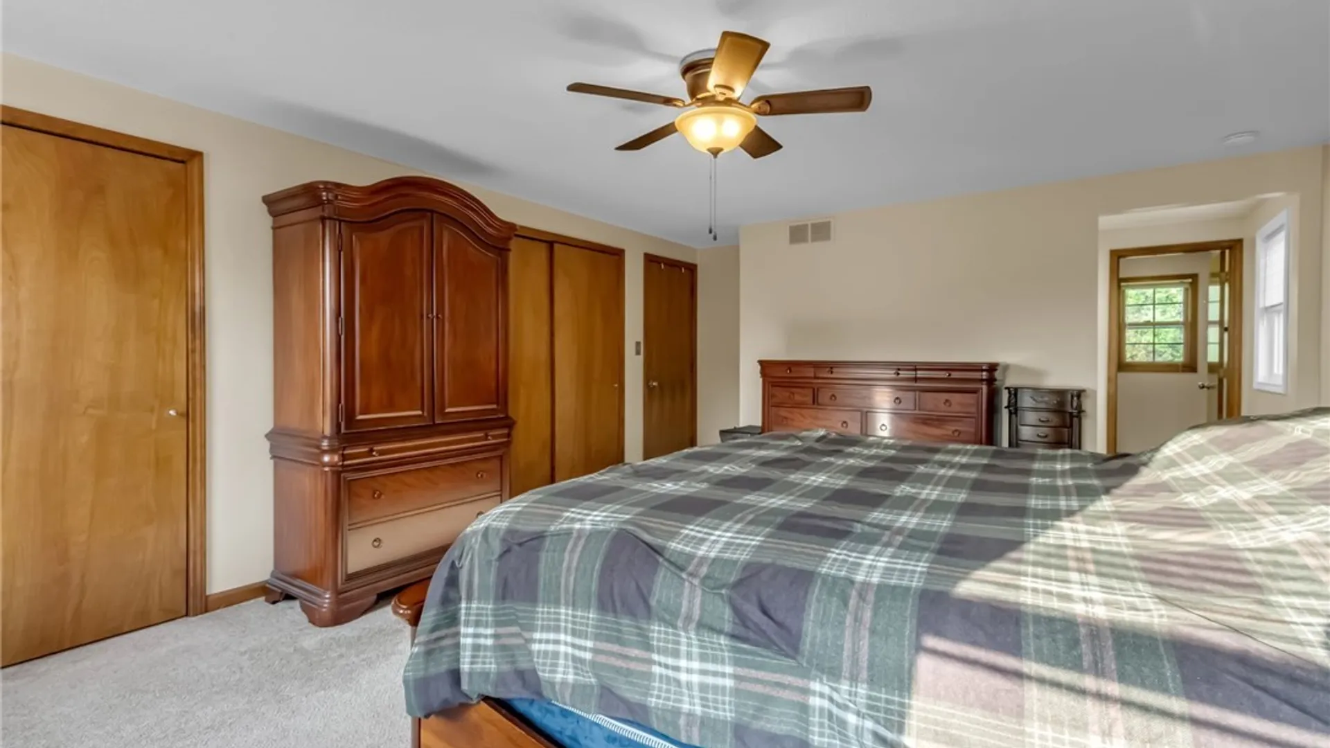 Property at 58 Cedar Ridge Drive, West Seneca, NY 14224 42