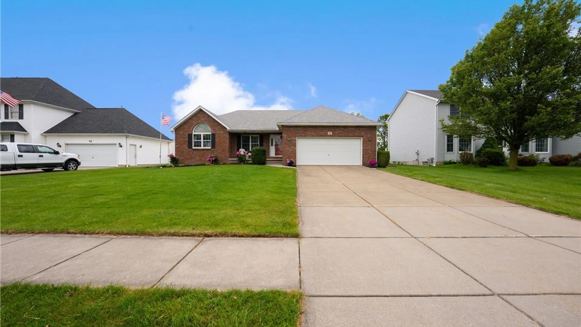Property at 55 Ashley Drive, West Seneca, NY 14224 2