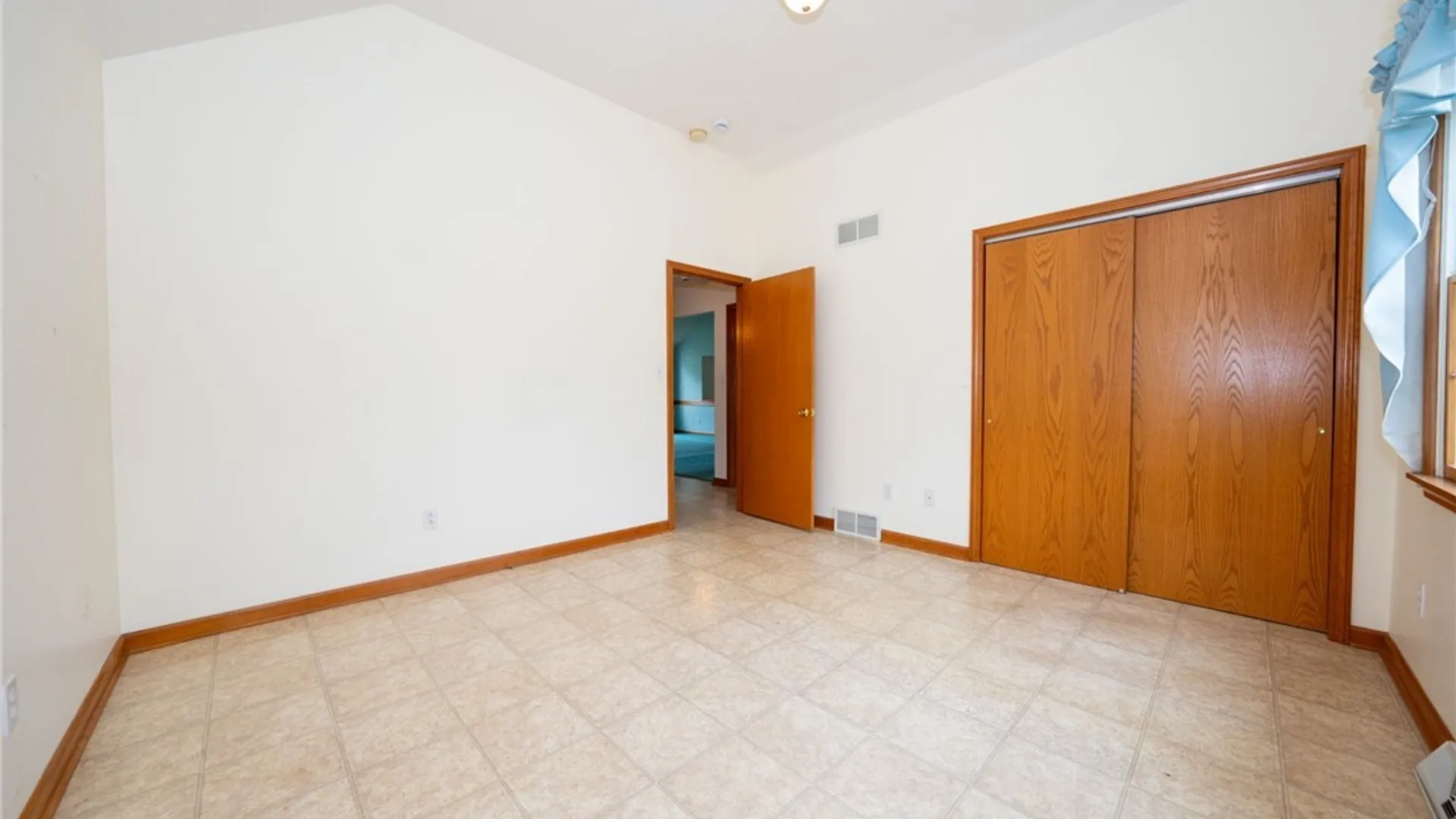 Property at 55 Ashley Drive, West Seneca, NY 14224 30