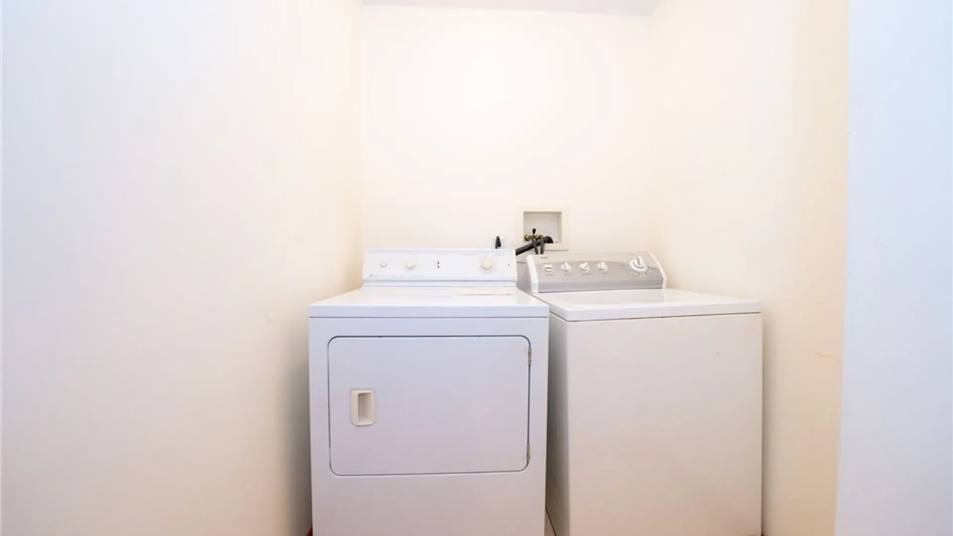 Property at 55 Ashley Drive, West Seneca, NY 14224 32