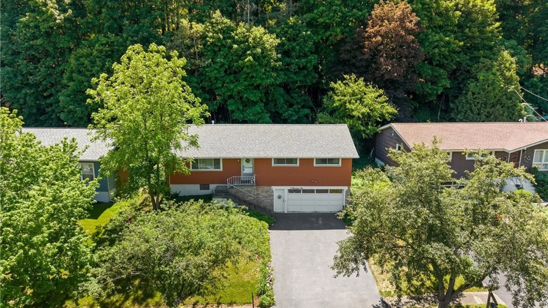 Property at 510 Hillsboro Parkway, Syracuse, NY 13214 2