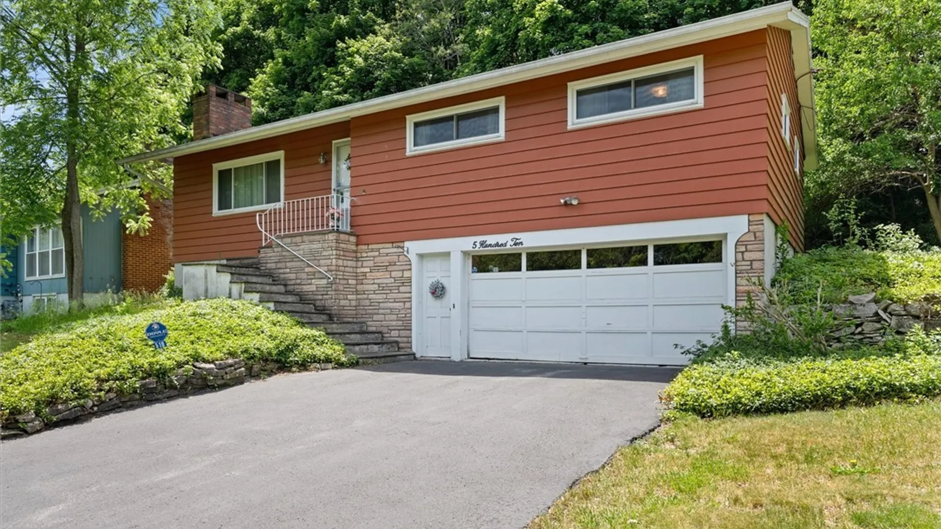 Property at 510 Hillsboro Parkway, Syracuse, NY 13214 3