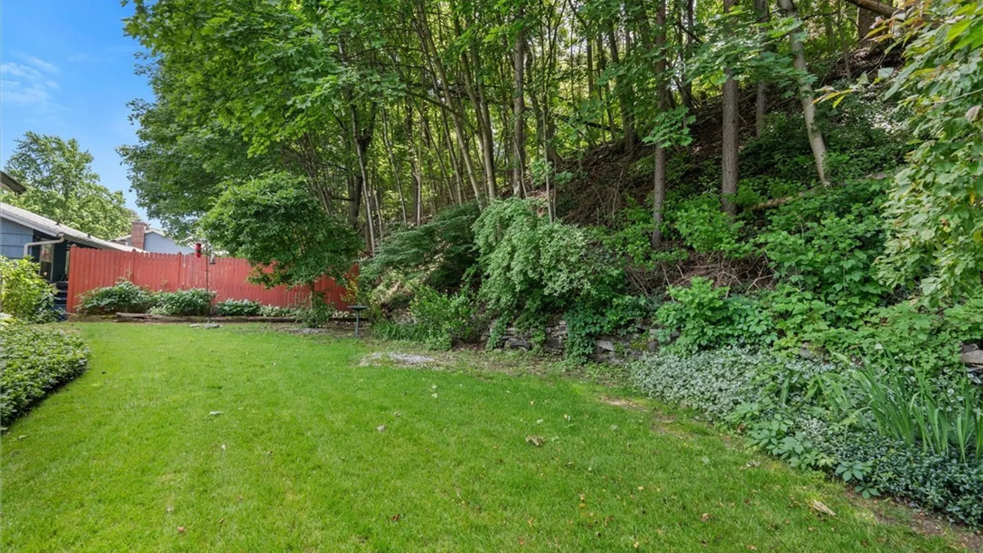 Property at 510 Hillsboro Parkway, Syracuse, NY 13214 33