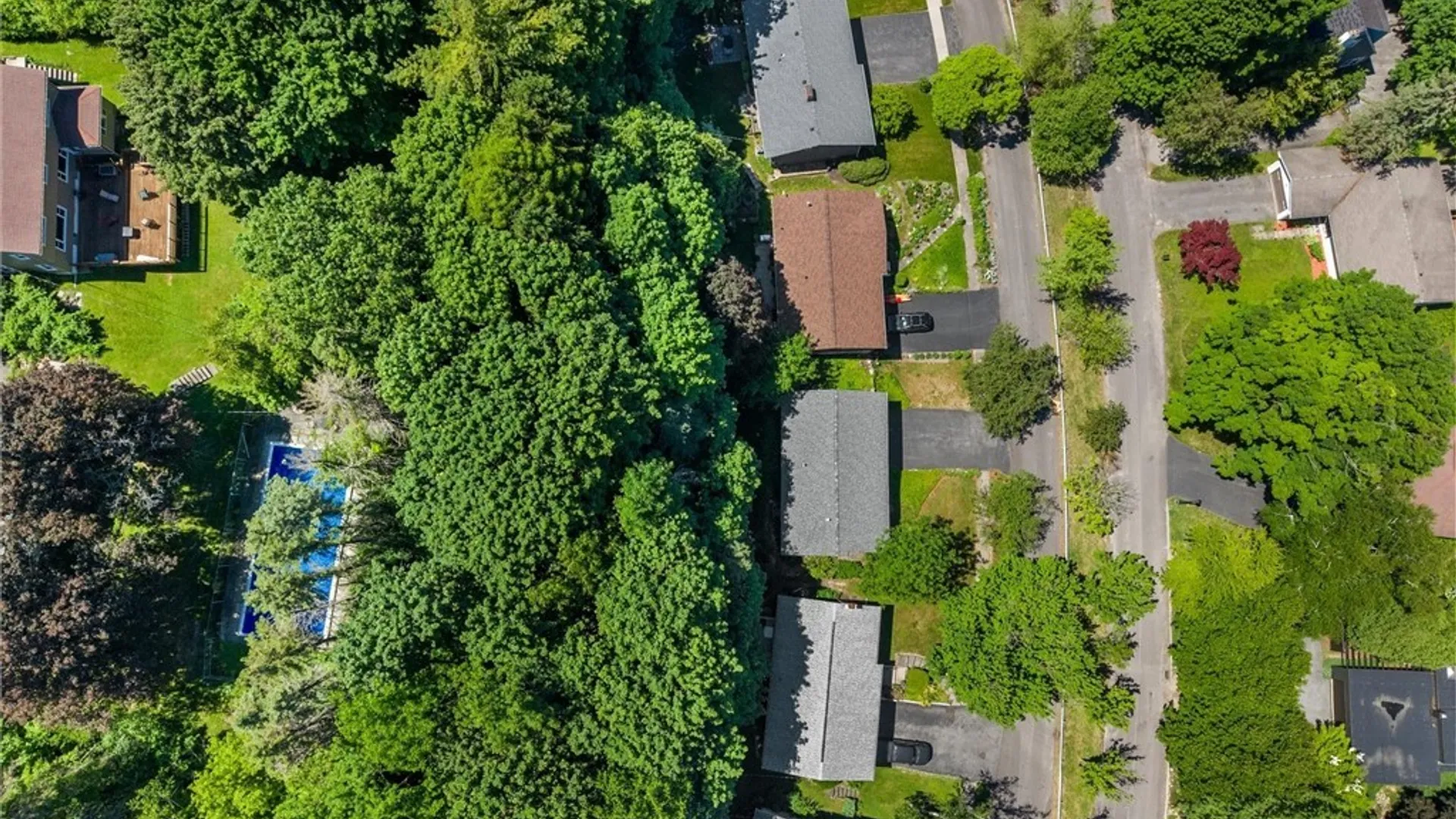 Property at 510 Hillsboro Parkway, Syracuse, NY 13214 37