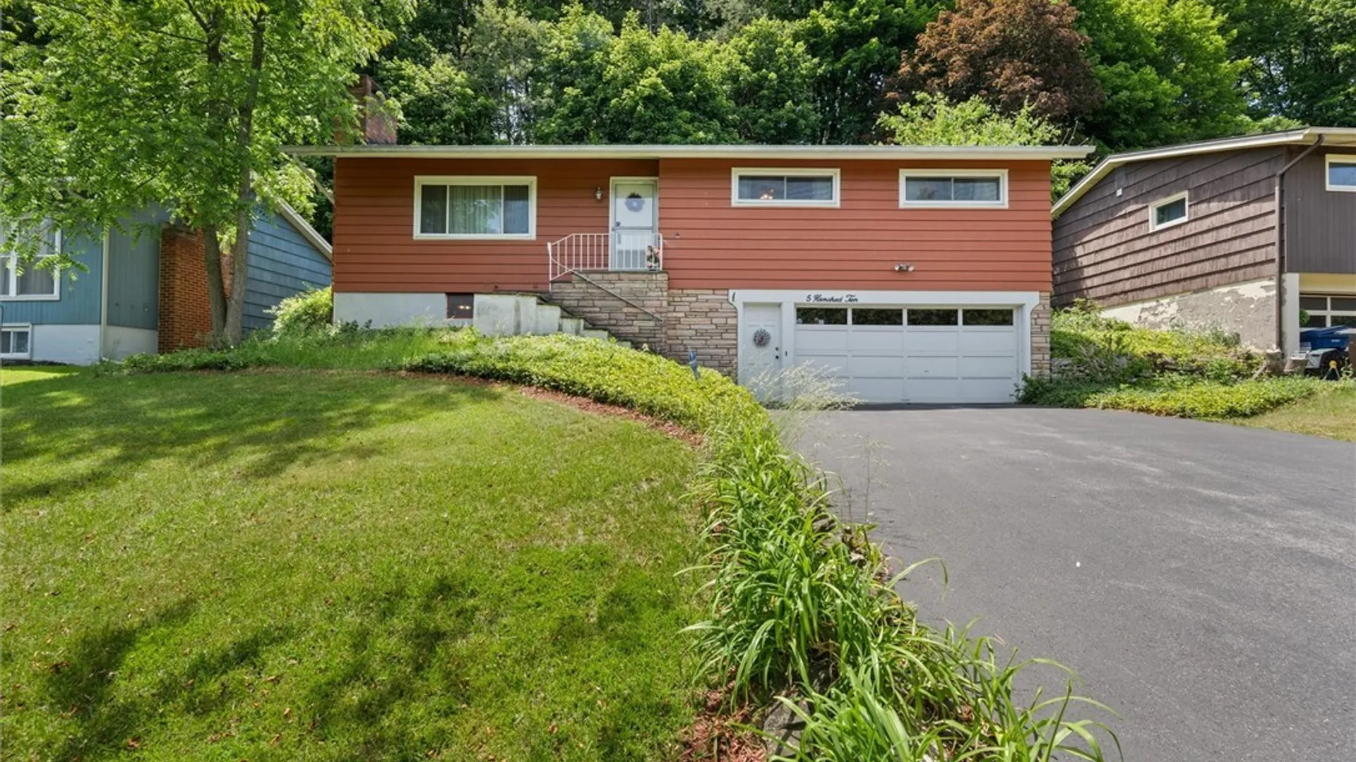 Property at 510 Hillsboro Parkway, Syracuse, NY 13214 42