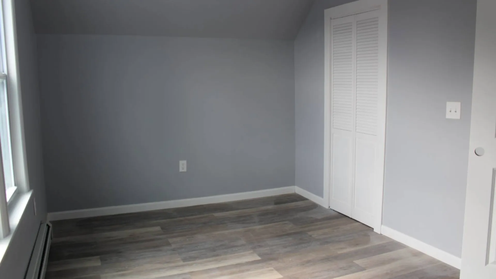 Property at 144 Hawk St S, Albany, NY 12202 27