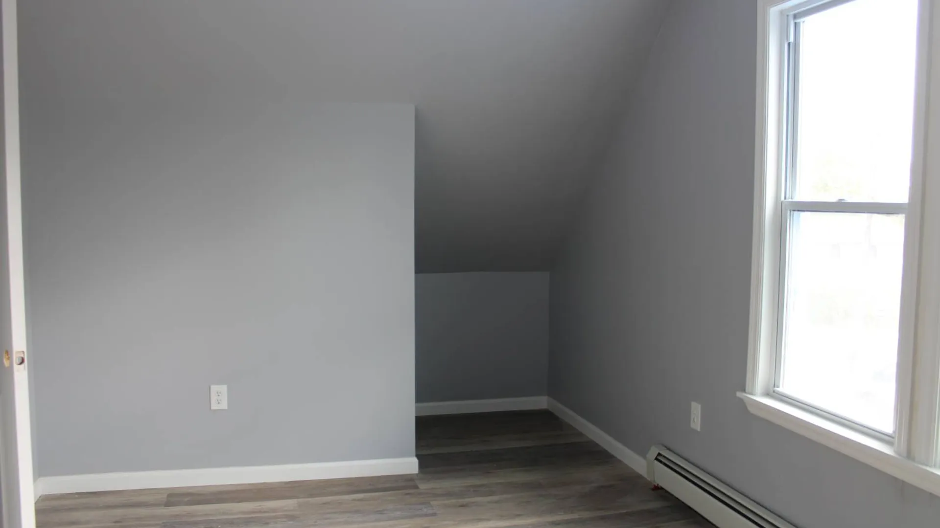 Property at 144 Hawk St S, Albany, NY 12202 28