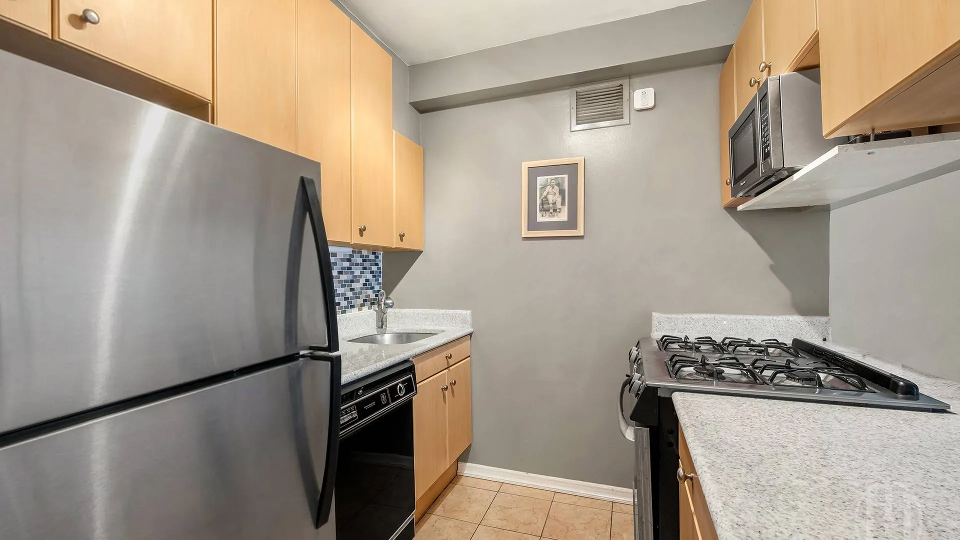 Property at 280 Rector Place, New York, NY 10280 4