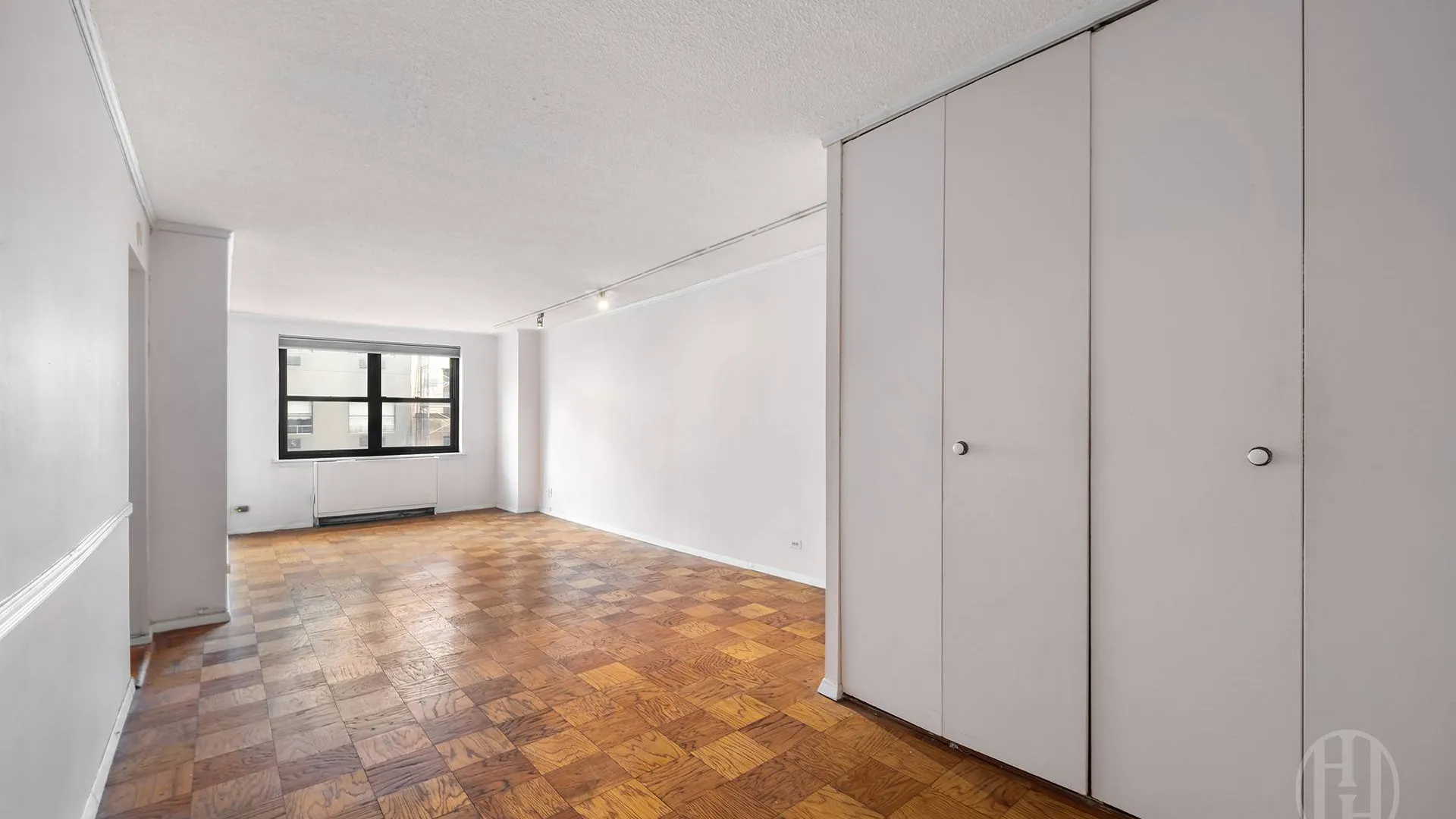 Property at 200 East 24th Street, New York, NY 10010 3