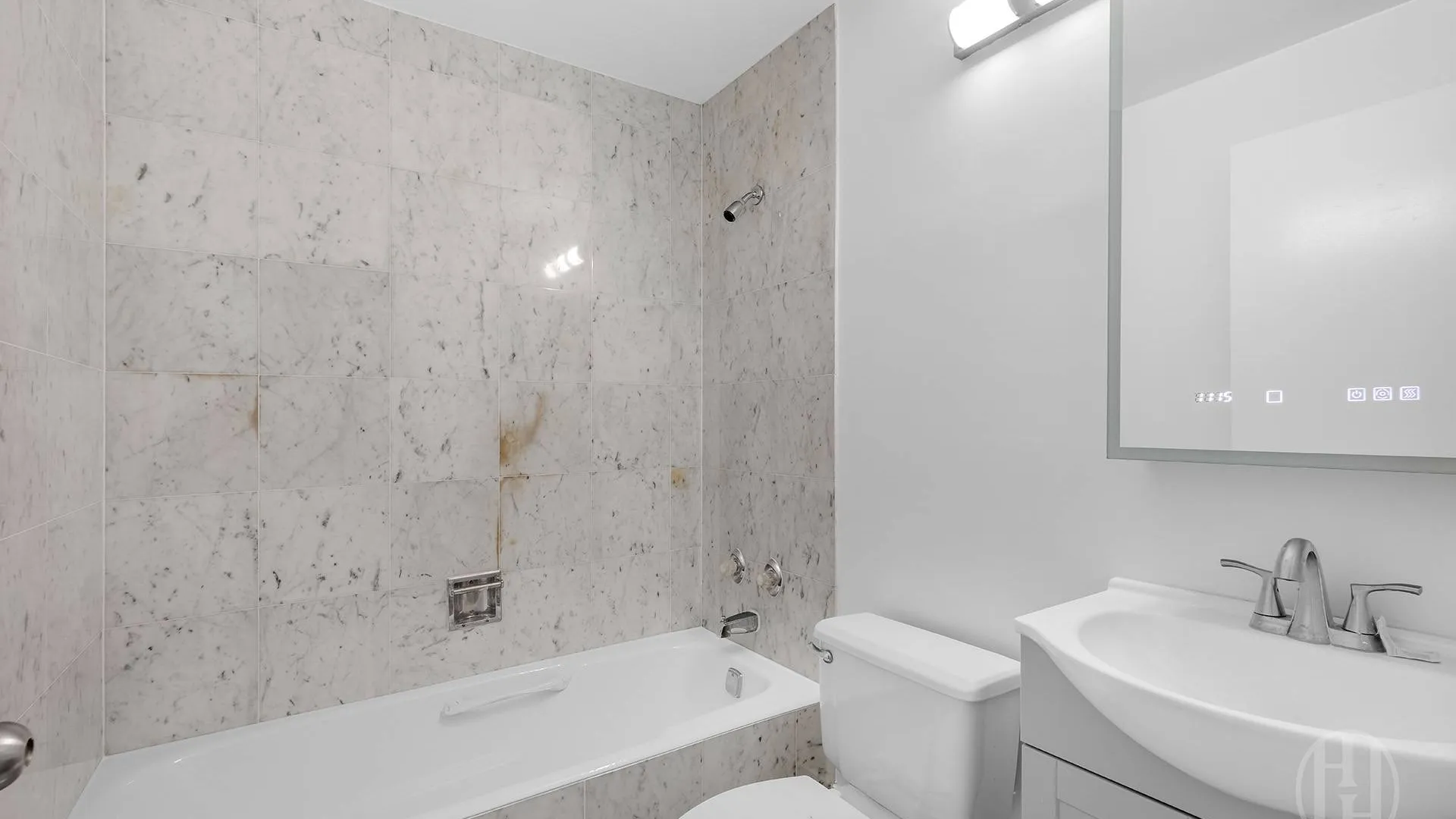 Property at 200 Rector Place, New York, NY 10280 8