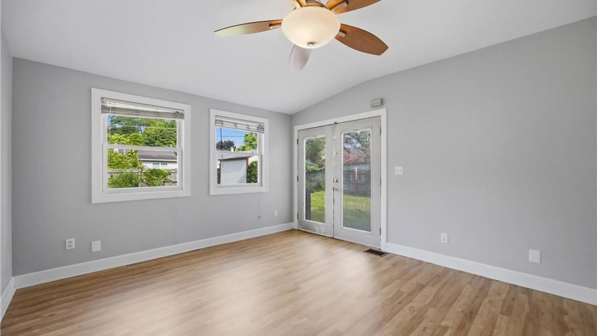Property at 53 Woodman Park, Irondequoit, NY 14609 17