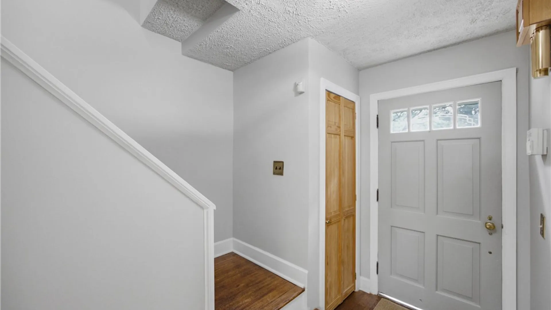 Property at 53 Woodman Park, Irondequoit, NY 14609 4