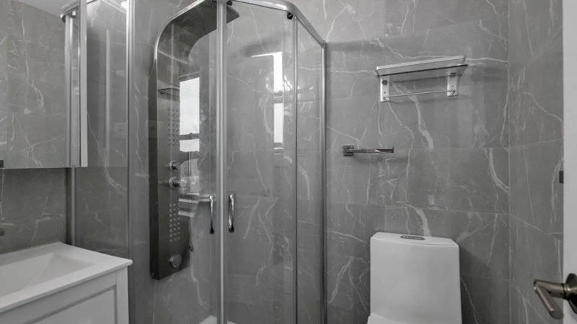 Property at 2475 East 11th Street, Brooklyn, NY 11235 15