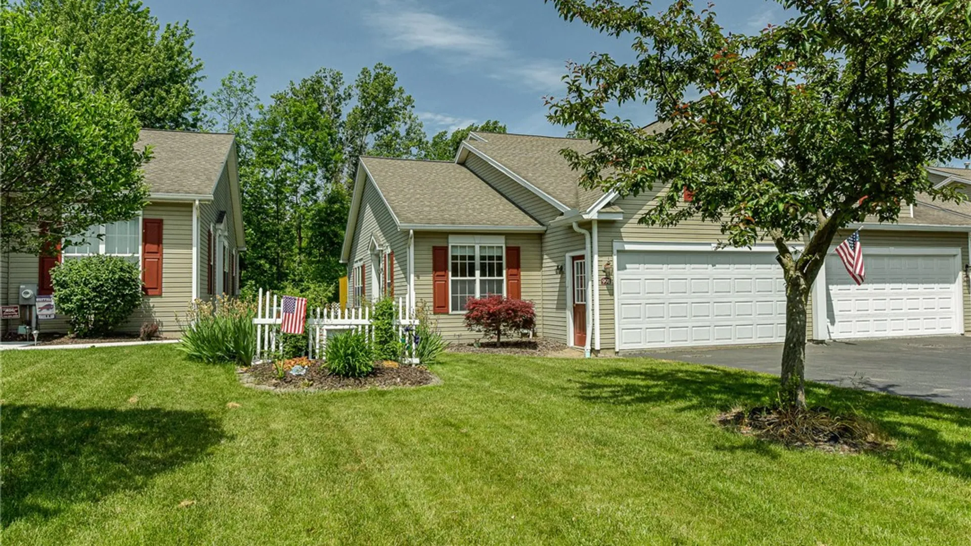 Property at 991 Cane Patch, Webster, NY 14580 3