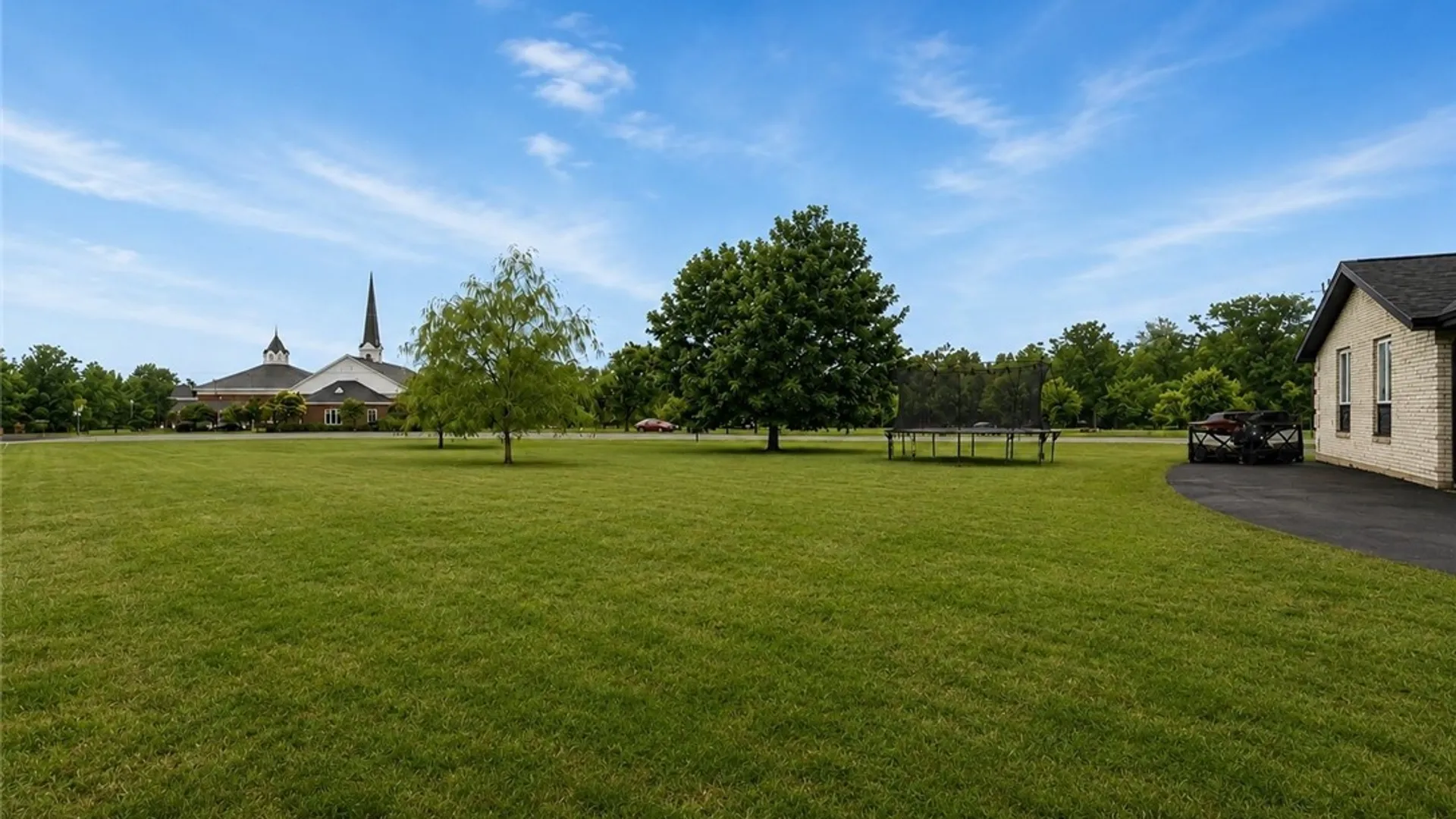 Property at 5015 Mckinley Parkway, Hamburg, NY 14075 45