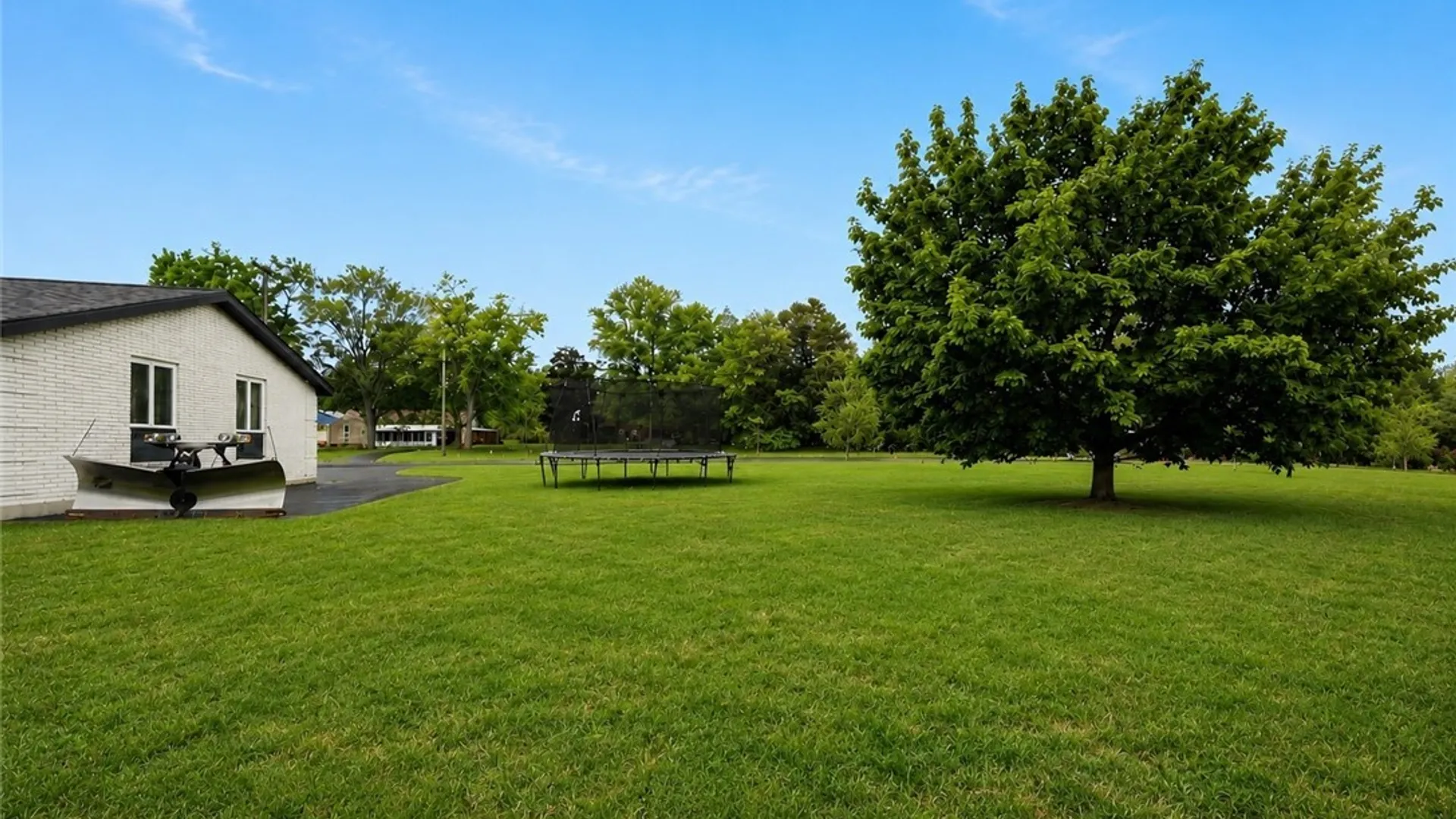 Property at 5015 Mckinley Parkway, Hamburg, NY 14075 46
