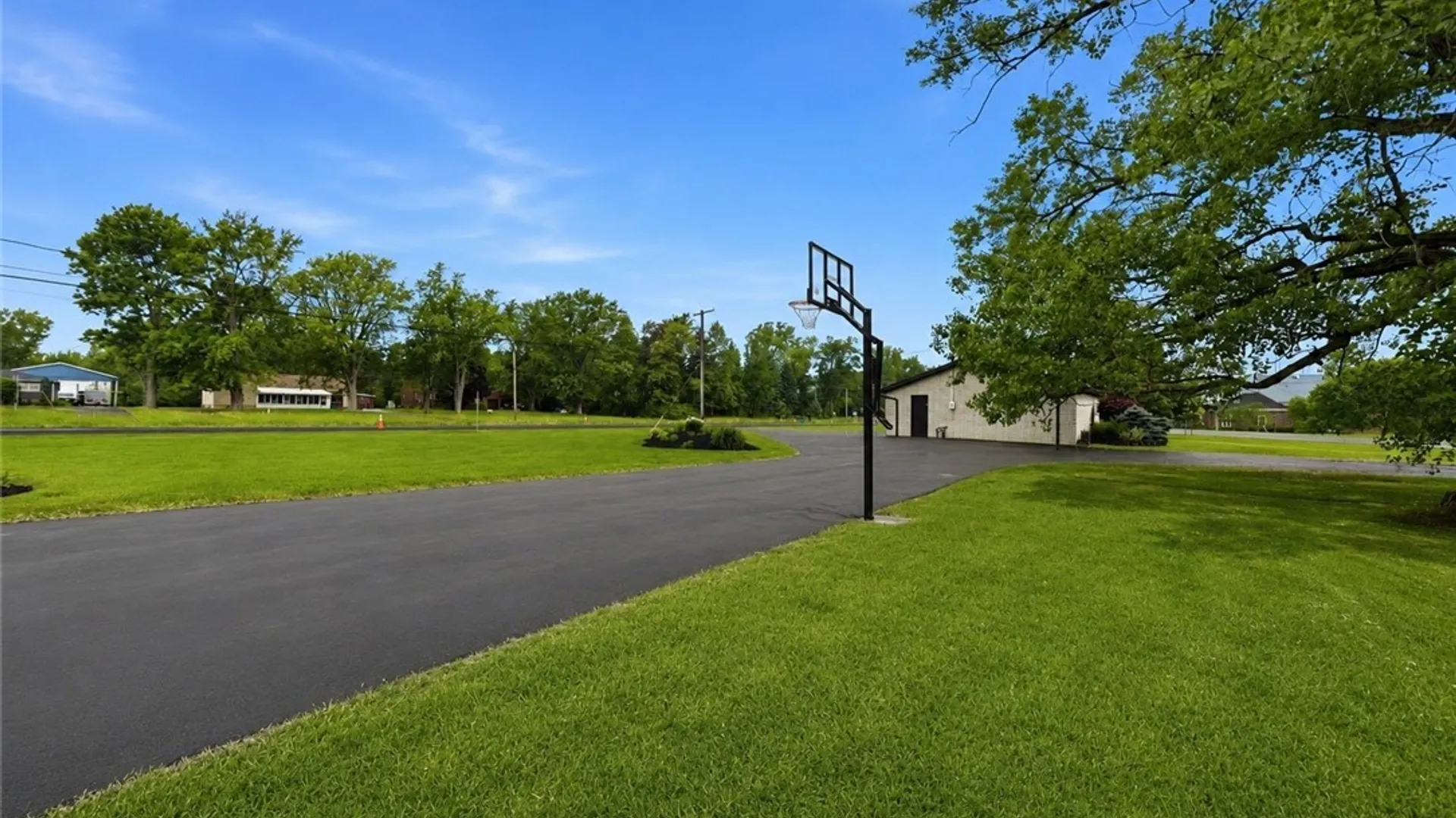 Property at 5015 Mckinley Parkway, Hamburg, NY 14075 47
