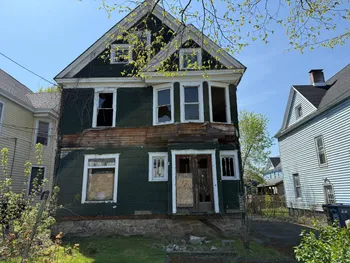 Property at 120 Matson E Ave, Syracuse, NY 13205