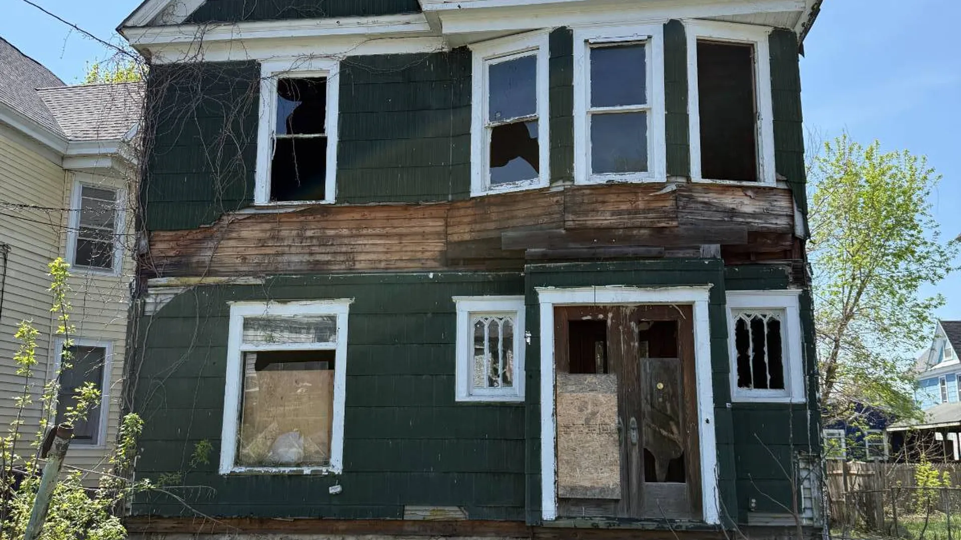 Property at 120 Matson E Ave, Syracuse, NY 13205 2