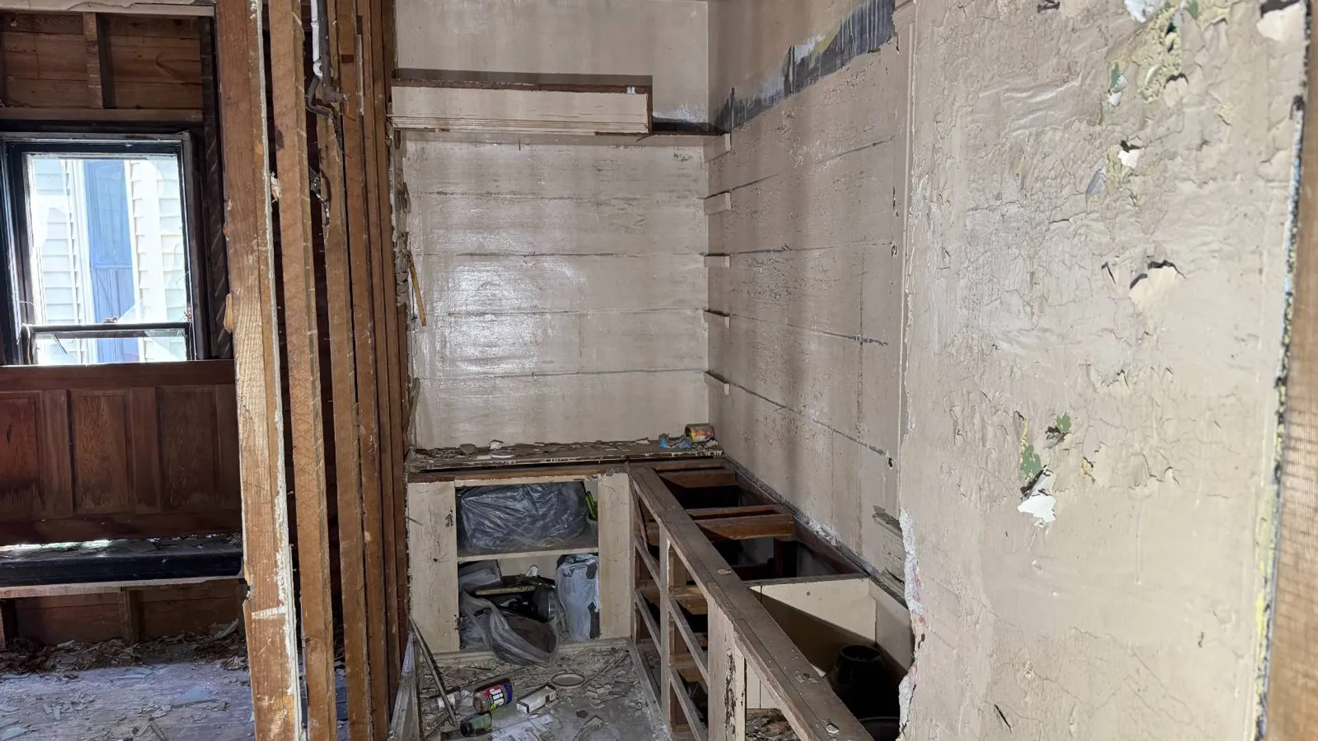 Property at 120 Matson E Ave, Syracuse, NY 13205 9