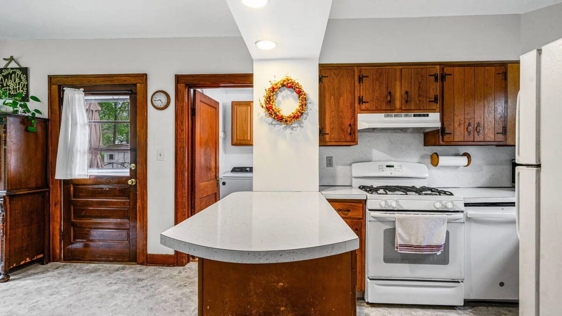 Property at 30 Electric Avenue, East Greenbush, NY 12061 15