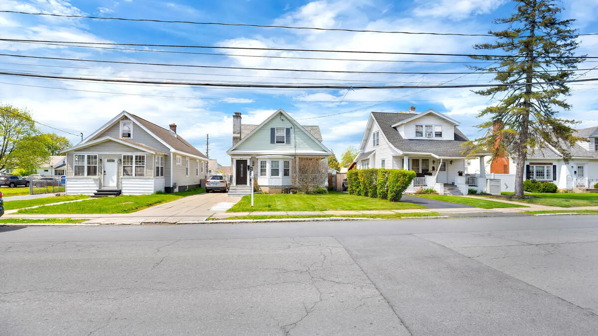 Property at 913 Altamont Avenue, Schenectady, NY 12303 2