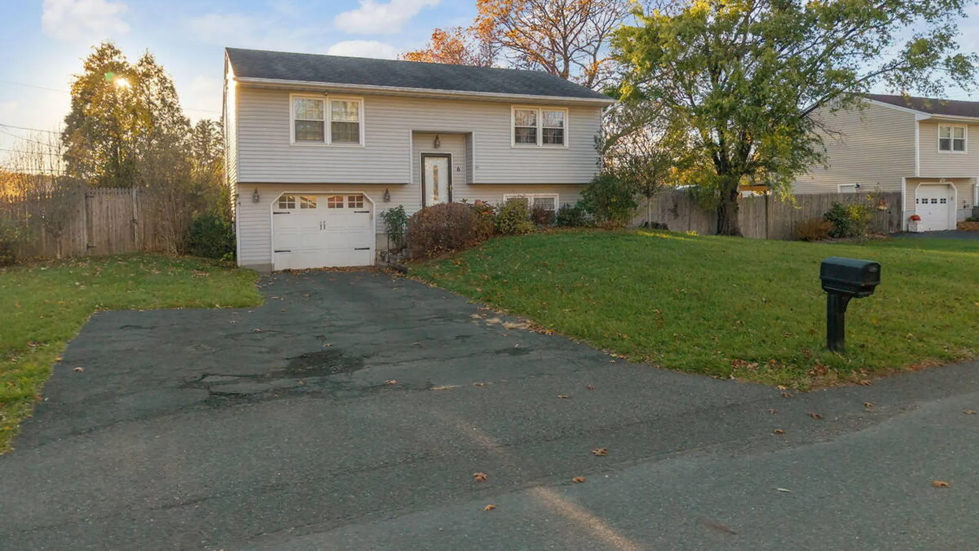 Property at 6 Silverberry Place, Albany, NY 12211 35