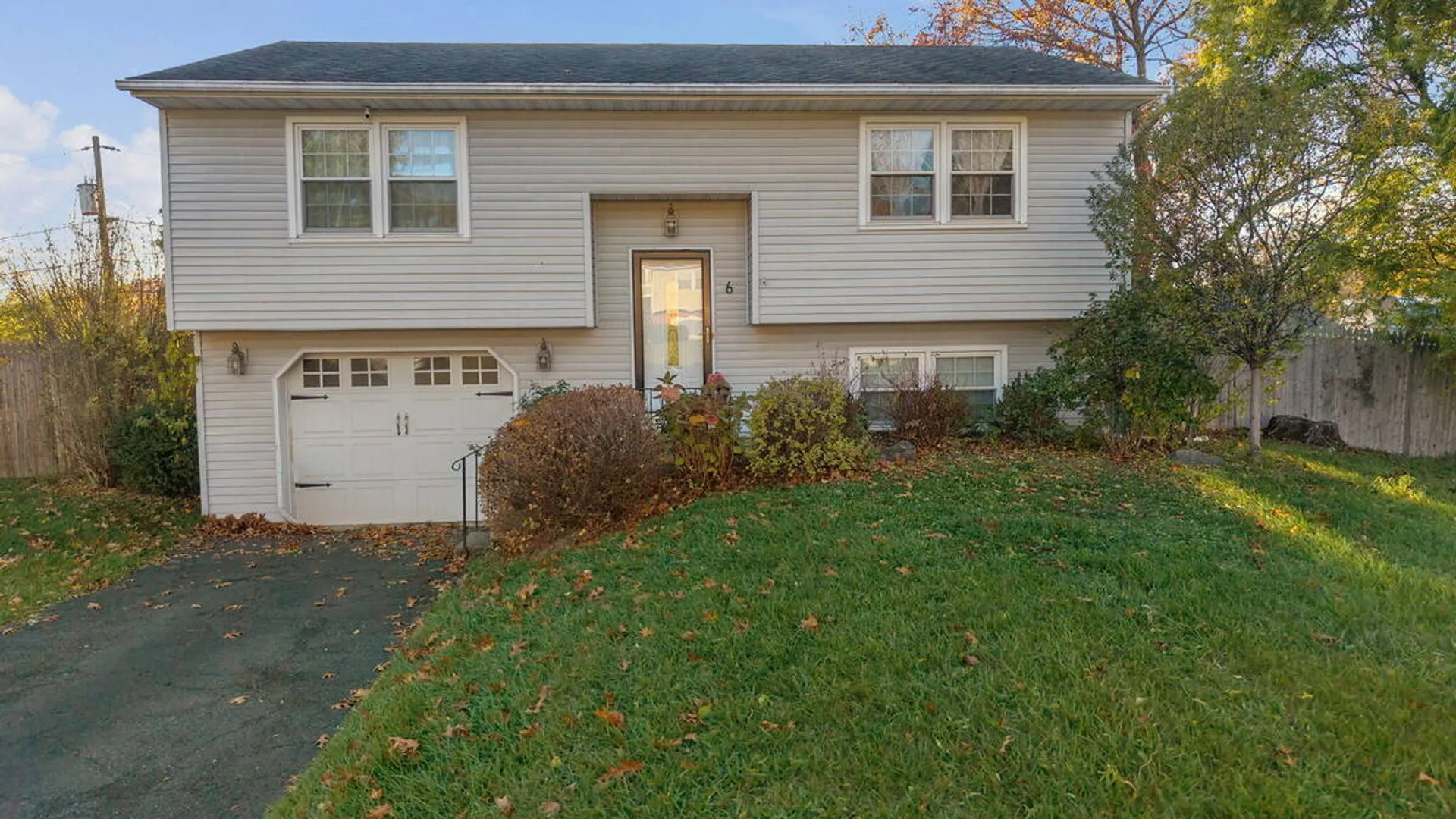 Property at 6 Silverberry Place, Albany, NY 12211 39