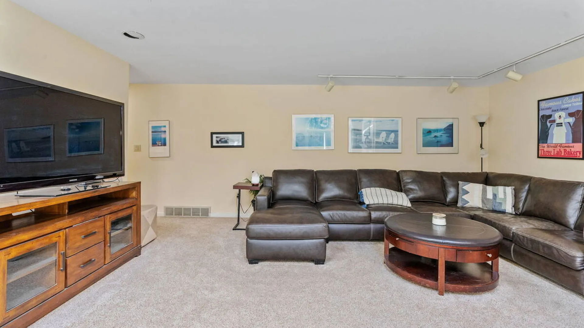 Property at 1226 Hempstead Road, Niskayuna, NY 12309 25