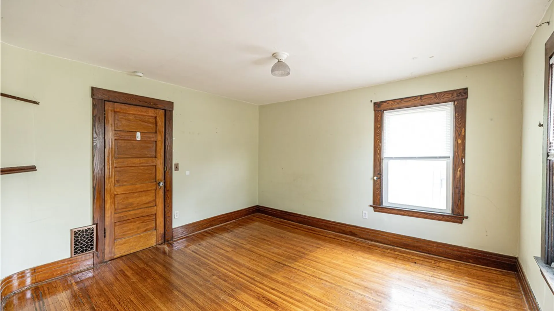 Property at 54-56 Fort Hill, Rochester, NY 14620 16
