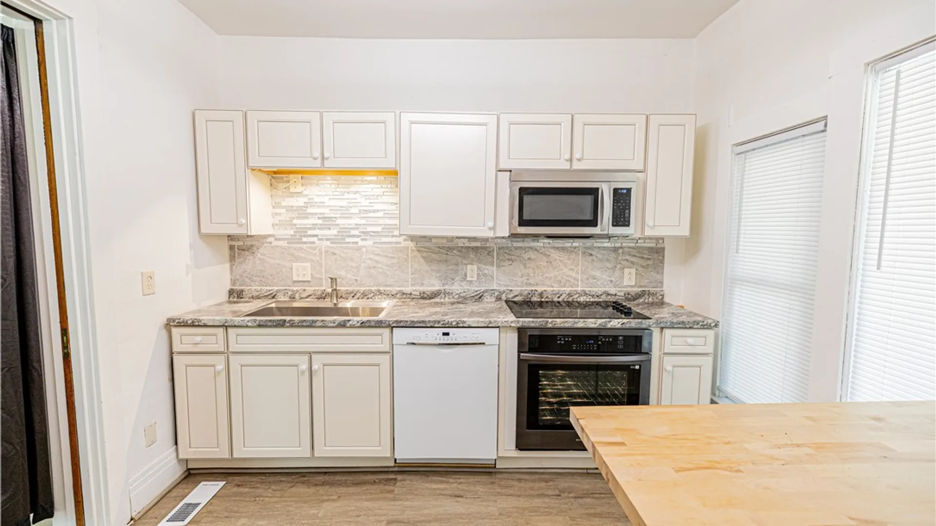 Property at 54-56 Fort Hill, Rochester, NY 14620 27