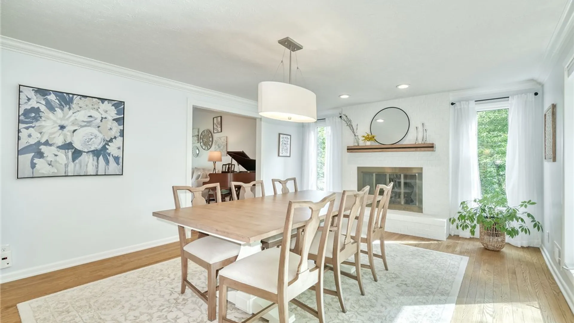 Property at 6 Millwood Court, Pittsford, NY 14534 10