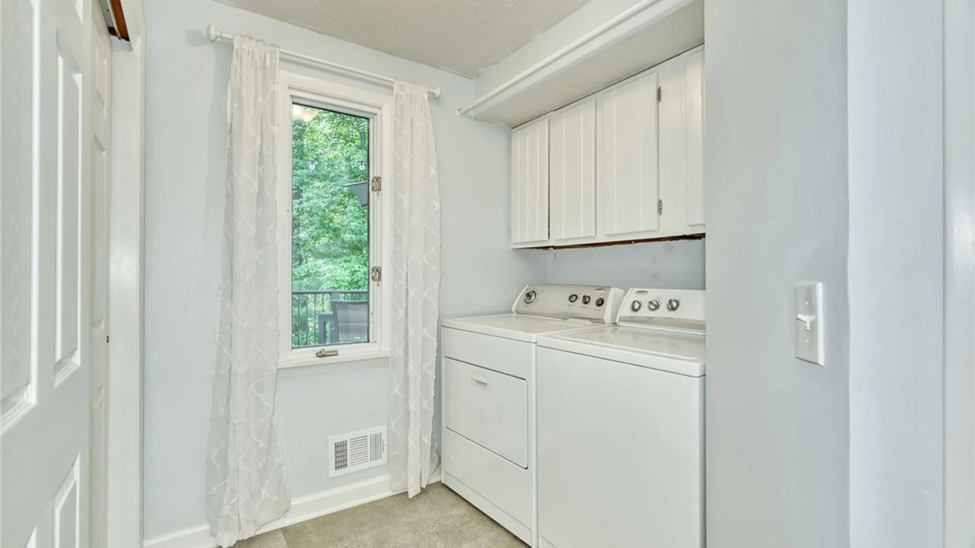 Property at 6 Millwood Court, Pittsford, NY 14534 14