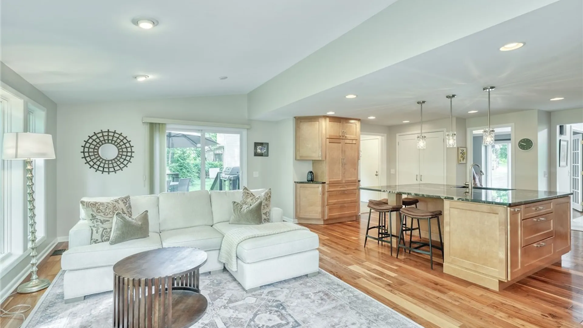 Property at 6 Millwood Court, Pittsford, NY 14534 19