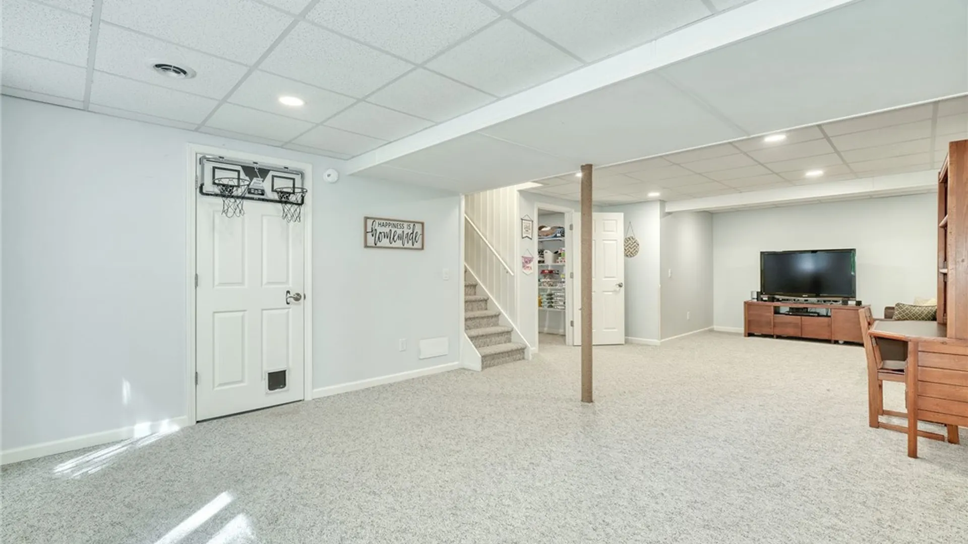 Property at 6 Millwood Court, Pittsford, NY 14534 38