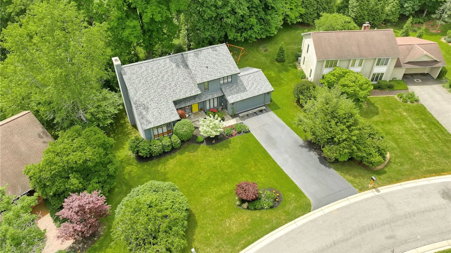 Property at 6 Millwood Court, Pittsford, NY 14534 6
