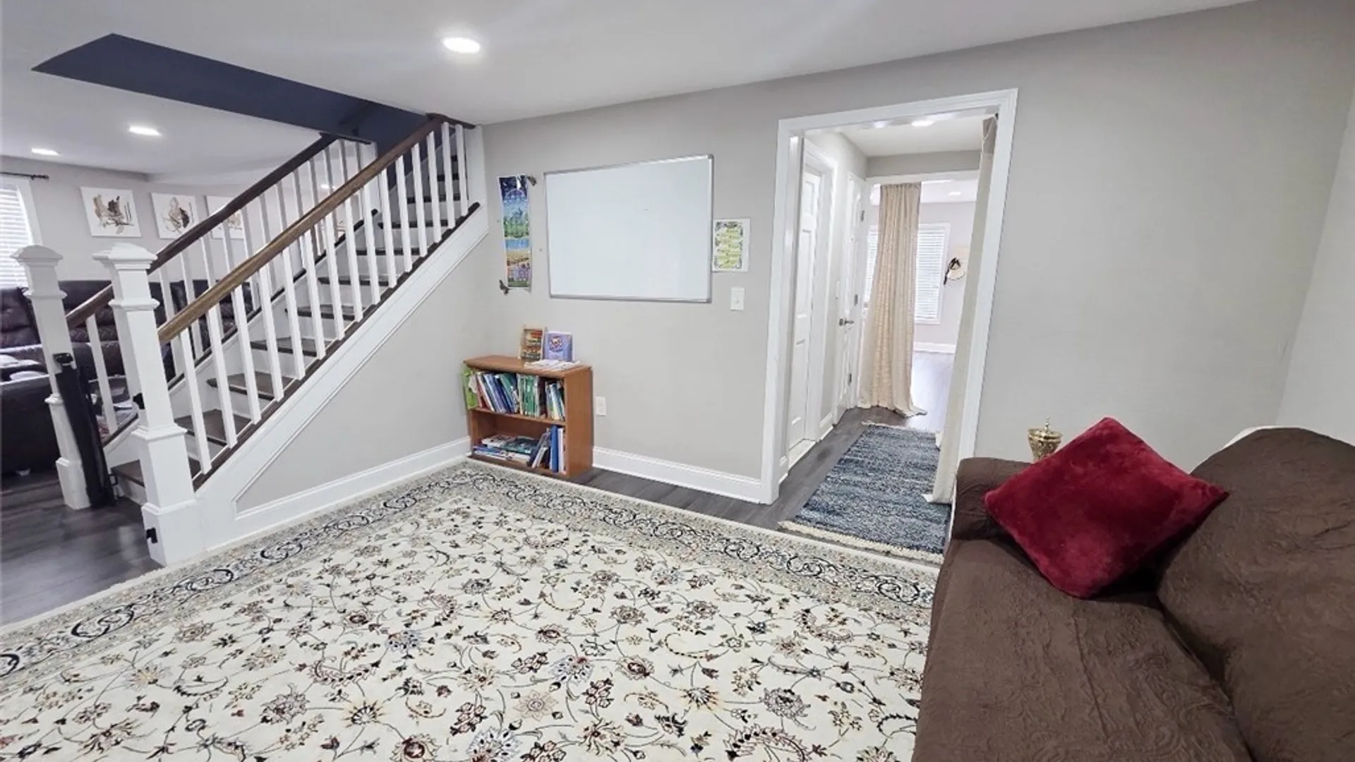 Property at 7 Lindbergh Court, Cheektowaga, NY 14225 24