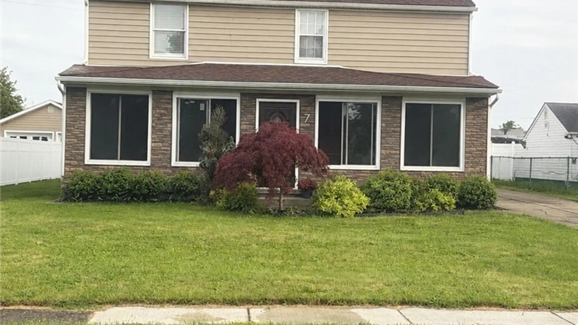 Property at 7 Lindbergh Court, Cheektowaga, NY 14225 37