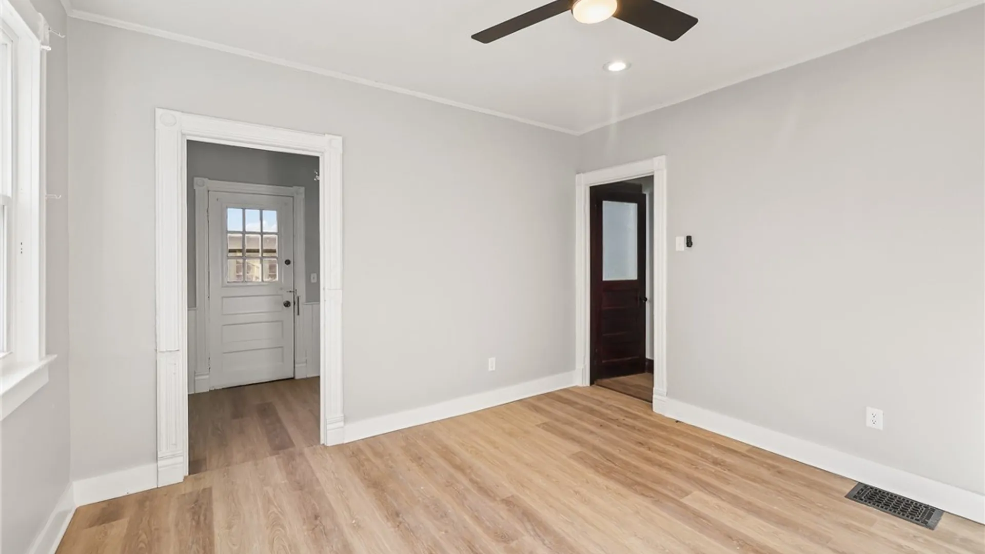 Property at 834 Elmwood Avenue, Buffalo, NY 14222 15