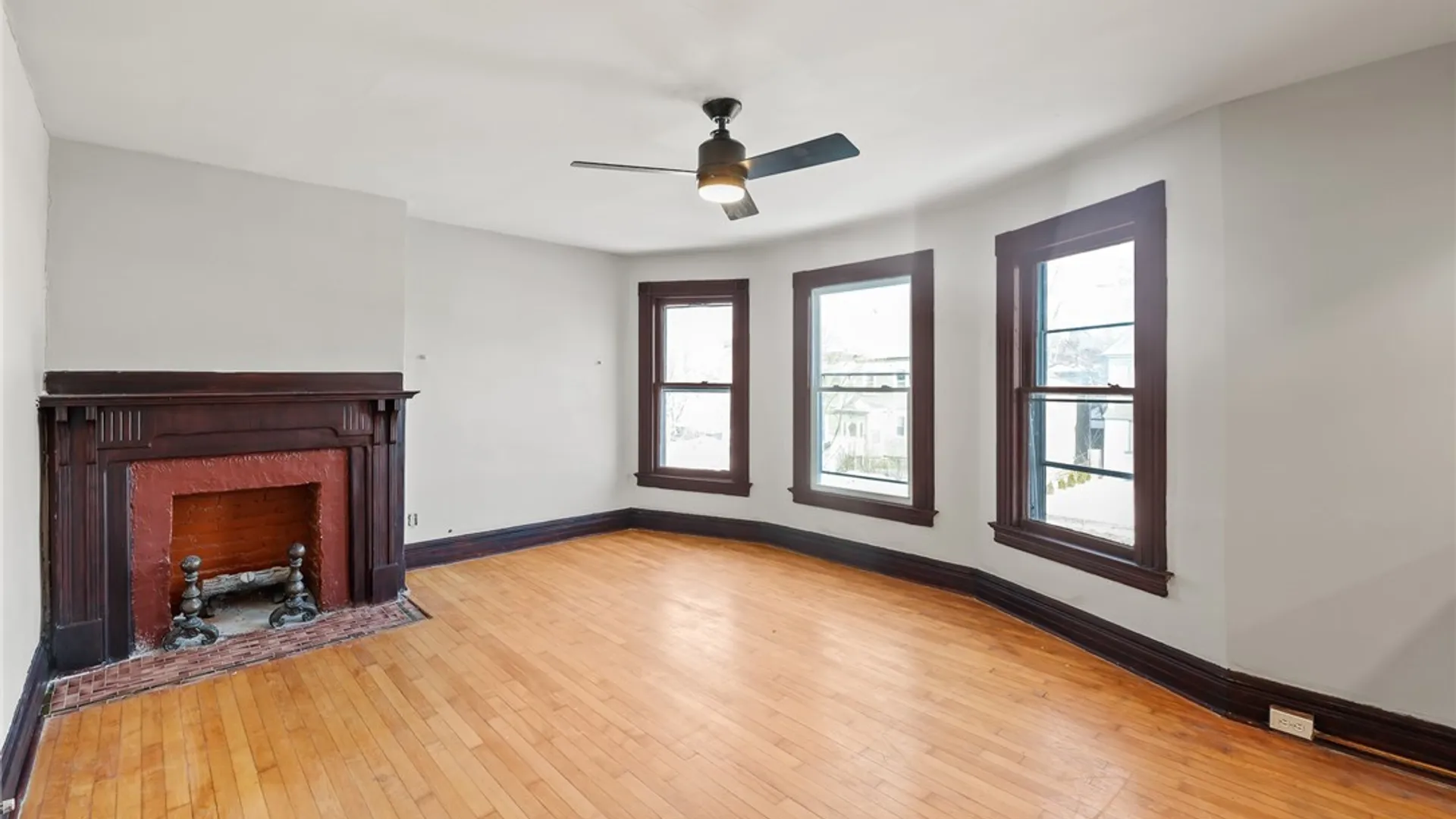 Property at 834 Elmwood Avenue, Buffalo, NY 14222 23